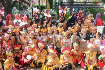 Prestasi JUARA 1 LOMBA KARNAVAL HUT RI 78 8 img_3889