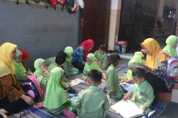 Kegiatan Kunjungan Perpustakaan Keliling 4 perpus_4